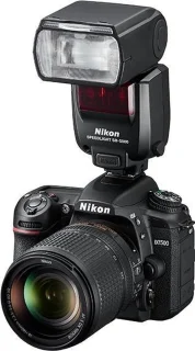 Nikon D7500 Spiegelreflexcamera AF-S 18-140mm VR