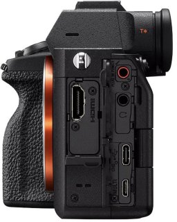 Sony A7 IV + SEL24-105mm lens