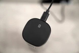 ZWILLING ENFINIGY Elektrische Salz- & Pfeffermuhle mit Keramikmahlwerk & LED Beleuchtung, Aufladbar per USB, 2-teiliges Set: Schwarz & Weiß