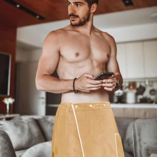 Sauna Kilt voor Mannen - 100% Katoen Sauna Doek - 4-Way Verstelbare Knopen - Gym, Douche, Sauna, Spa en Strand - Middelgrote Maat (Khaki)