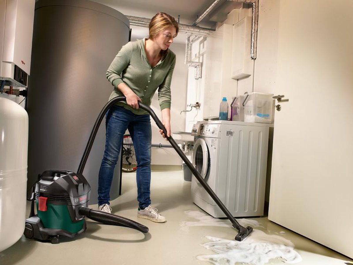 Bosch UniversalVac 15 Bouwstofzuiger Nat- en droogzuiger