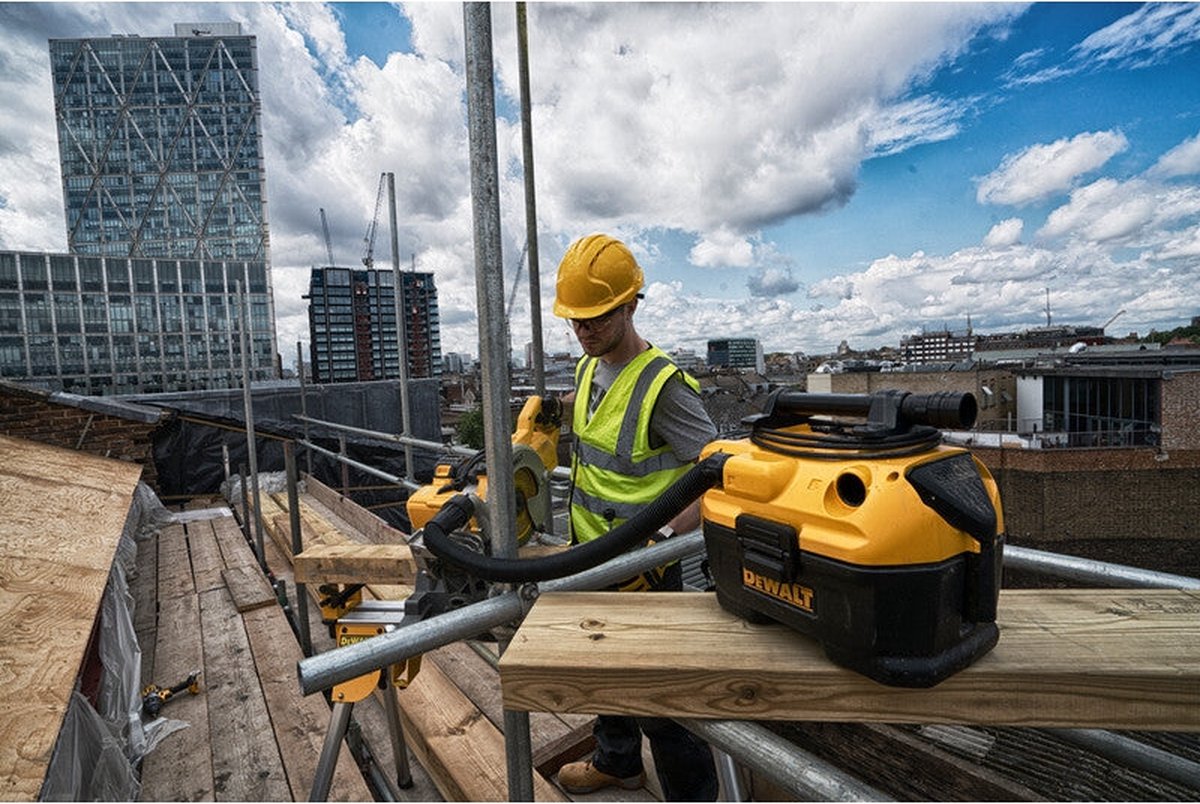 DeWALT DCV584L XR Flexvolt 18V/54V nat- en droogzuiger Basic Body