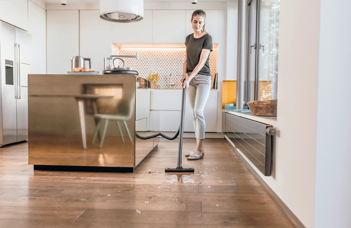 Kärcher WD 2 Plus S V-15/4/18 nat- en droogzuiger
