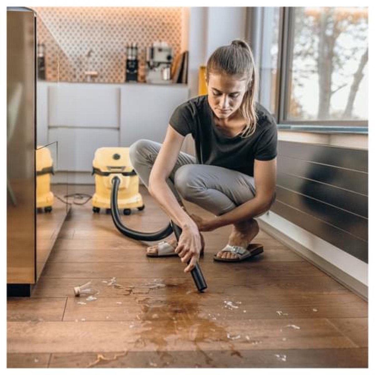 Kärcher WD2 PLUS Stofzuiger 1000W Yellow/Black