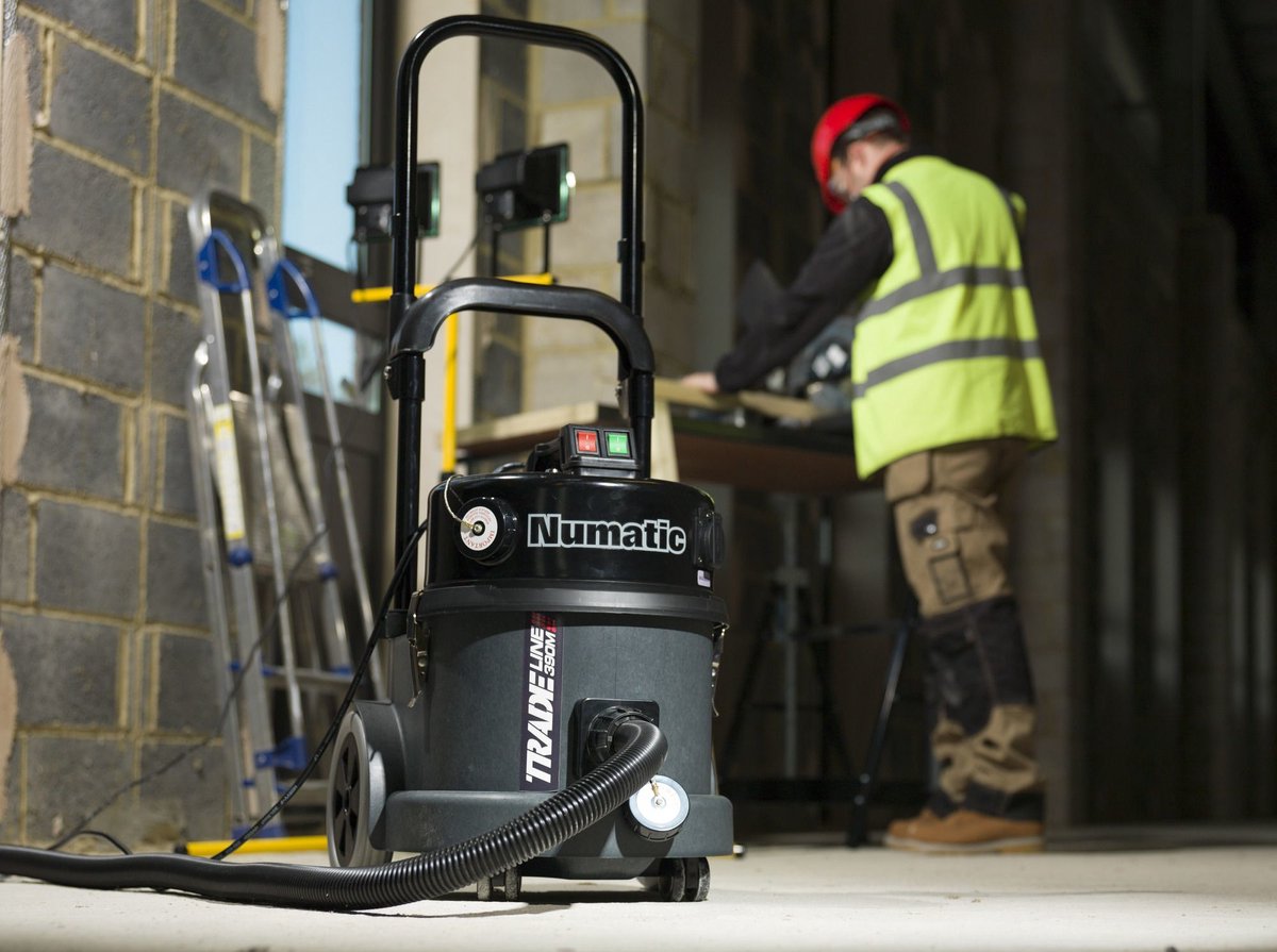 Numatic TradeLine TEM390A-11 Bouwstofzuiger met zak Graphite