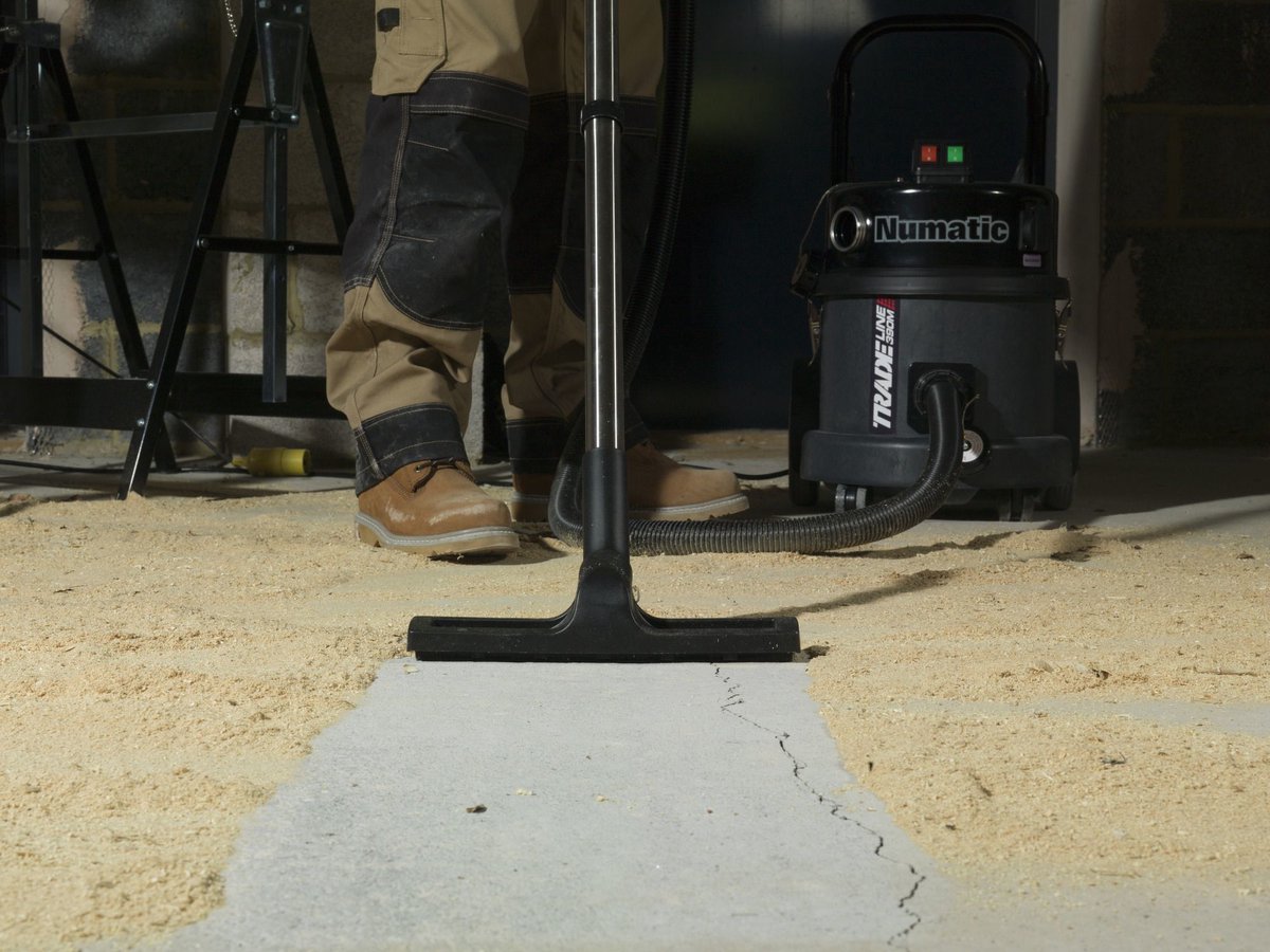 Numatic TradeLine TEM390A-11 Bouwstofzuiger met zak Graphite