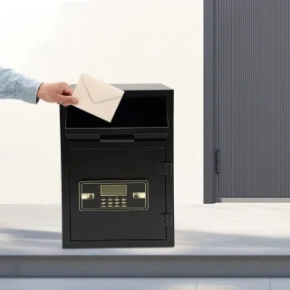 SafeLock Kluis XL Brandwerend Met LED Scherm & Muurbevestiging 69L