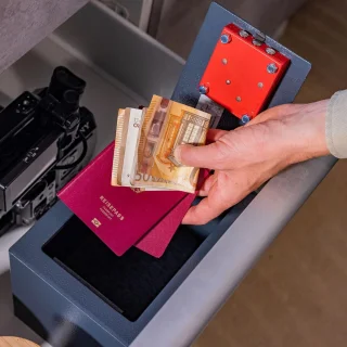 Wat vinden we goed aan de SAVI® Kluis Antraciet 17 x 23 x 17 cm