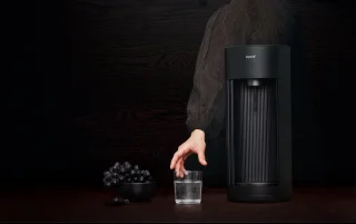 Mysoda Glassy Black bruiswatertoestel biocomposiet & aluminium inclusief 2 flessen