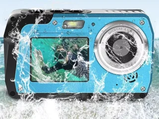 4K | UHD | 56MP | Dubbel Scherm Waterbestendig Digitale Camera | Met 16GB Geheugenkaart