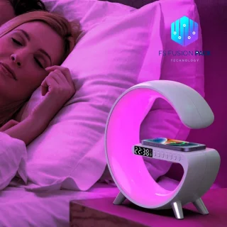 Big G-Light - Wake-up Light -APP-bediening -Wekker - Sfeerlamp -Nachtlamp- FS Fusion Pack Groot G-Lamp – Smart Tafellamp met Bluetooth Speaker, 15W Draadloos Opladen, RGB Kleurenlicht,– Moderne Nachtlamp met Wekker – USB Oplaadbaar – Kerst Cadeau