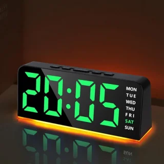 Digitale led-wekker 16 x 6.7 cm groen