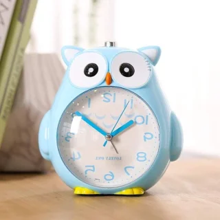 Uil wekker met opstaplicht (blauw)