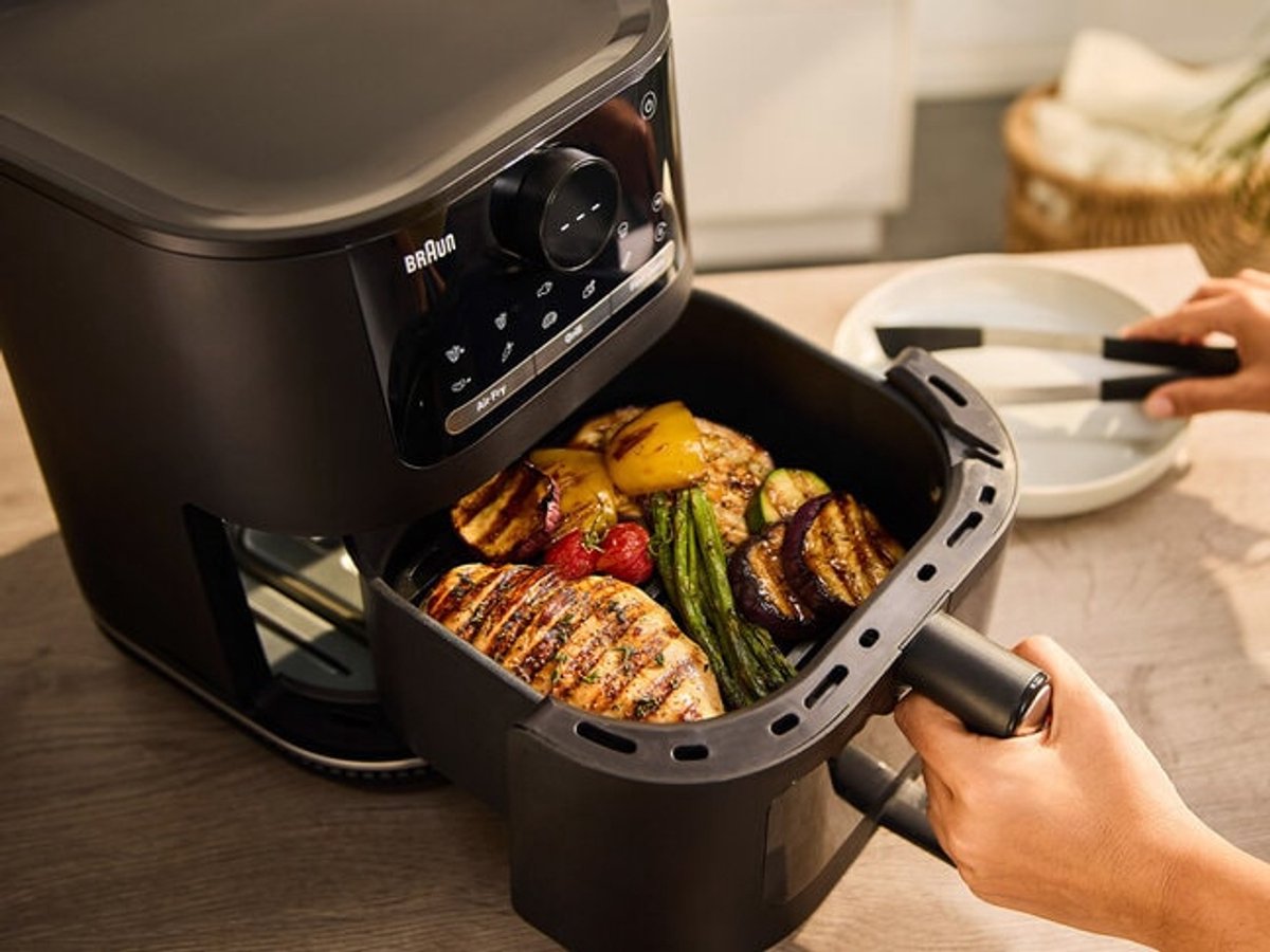Braun MultiFry 5 HF5073 Airfryer 6L RealOven