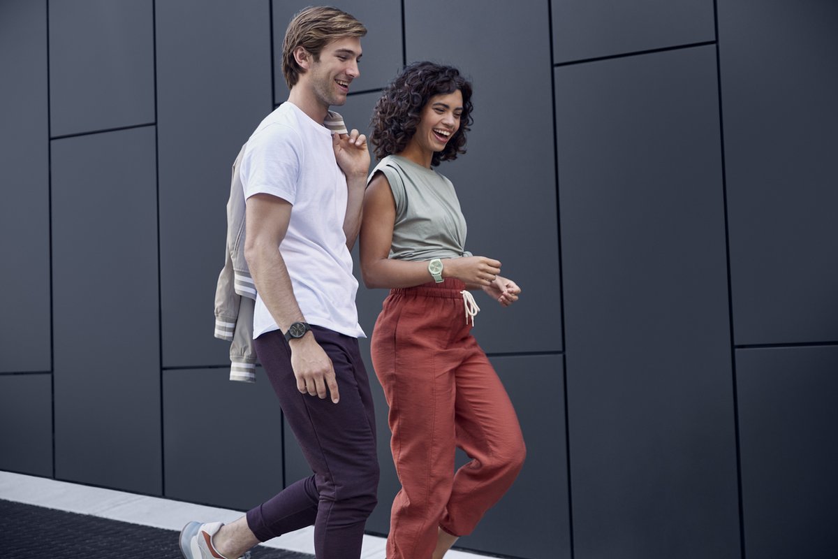 Garmin Vivomove Sport Hybrid Smartwatch 40mm Zwart