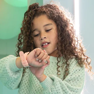One2track Connect NEXT roze GPS kinderhorloge