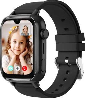 Protectly® GPS Horloge Kind Met Simkaart - 4G - SOS Alarm - Smartwatch Kinderen - GPS Tracker Kind - (Video)bellen - HD Camera - Whatsapp en SMS - Elke polsmaat - Bekijk Locatie Kind - Android en iOS - Incl. Simkaart & Screenprotector