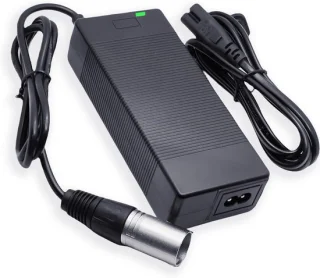 3-pins 36V XLR oplader