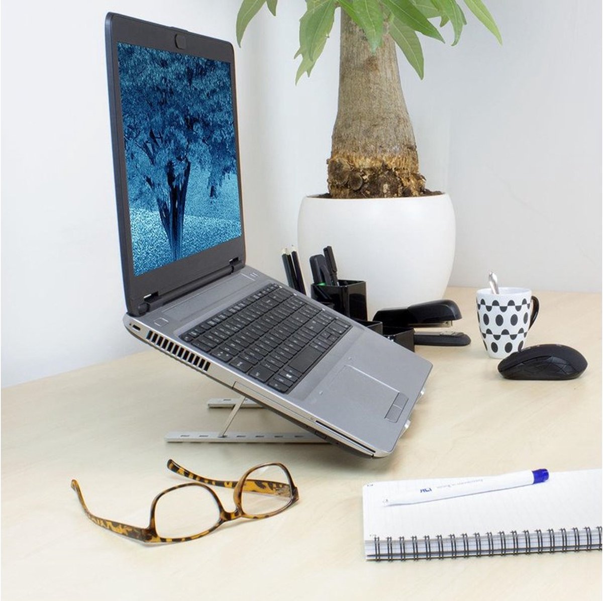 ACT Laptopstandaard AC8120 voor laptops tot 15.6"
