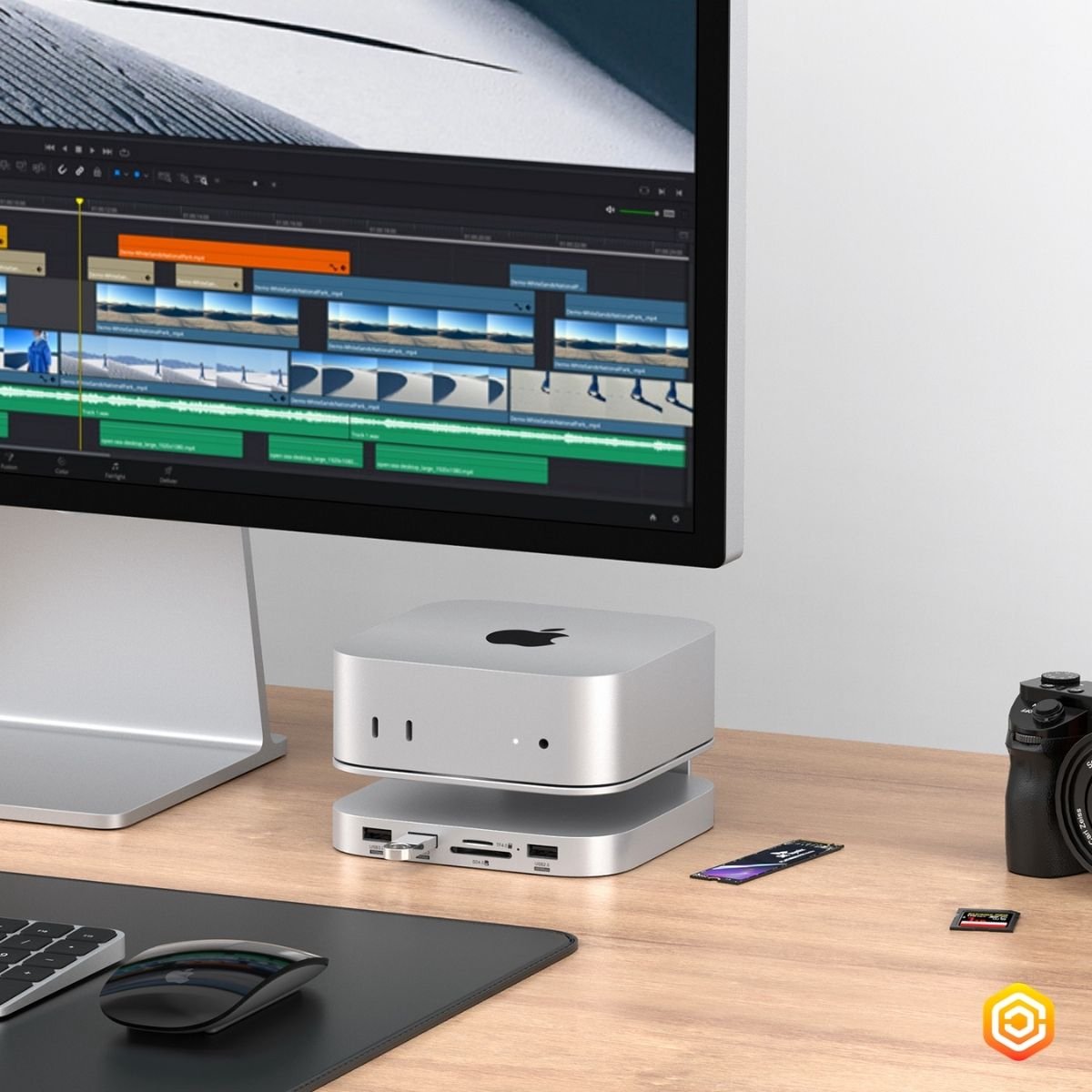 Casecentive Aluminium 8-in-1 Dockingstation voor Mac Mini M4/M4 Pro Zilver