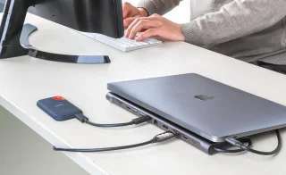 Docking station 12-in-1 multiport adapter hub zilver
