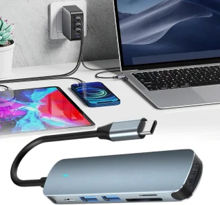 Multiport hub adapterstation