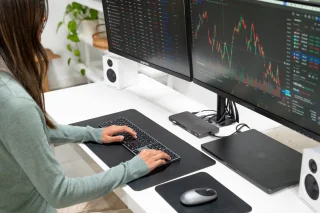 Satechi Thunderbolt 4 Docking Station Grijs