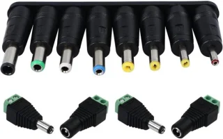 Set van 8 universele DC voedingsadapters