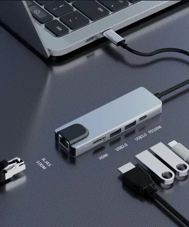 USB-C Hub 5-in-1 Adapter
