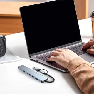 USB C hub multiport adapter zwart