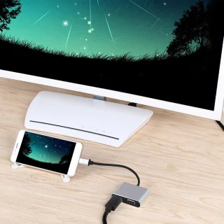 USB-C naar DVI VGA adapter - 4-in-1 multiport hub