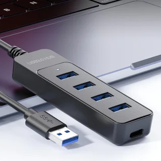 USB data hub - multiport adapter - zwart