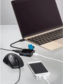 USB type-c hub 4-poorts zwart