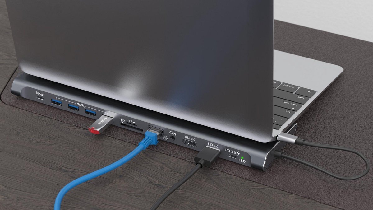 XtremeMac Docking Hub Station 12 Poorten Zilver