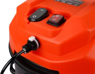 Kibani Nat/ Droogzuiger - Inclusief 3 flessen Reinigingsmiddel - Alleszuiger met Accessoires - met Sproeifunctie - 1600W - Tapijtreiniger - Inclusief Opzetstukken