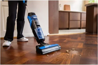 Ecowell PA05 nat- en droogstofzuiger met basisstation zwart/blauw