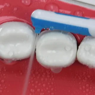 Waterflosser met Kraan Aansluiting incl. Opbergkastje en 4 Opzetstukken