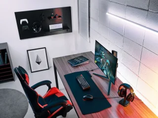 LG UltraGear OLED 27GR95QE-B 27 inch QHD Gaming Monitor