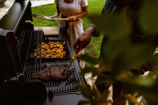 Campingaz 4 Series Onyx S gasbarbecue met zijbrander