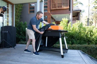 Everdure Gasbarbecue Furnace Oranje