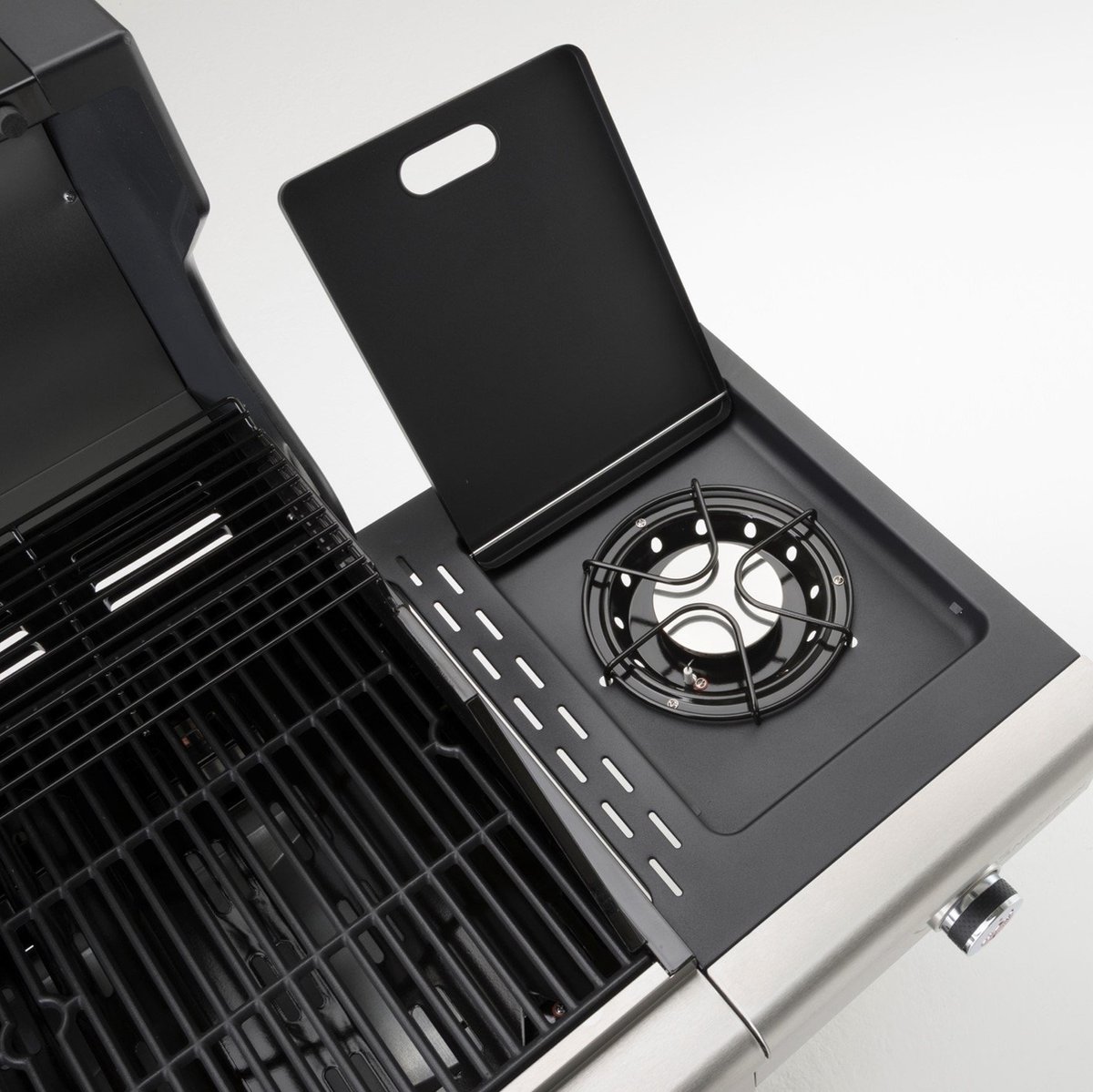 Wat vinden we goed aan de Landmann Triton PTS 3.1 Gasbarbecue 4-Branders Zilver