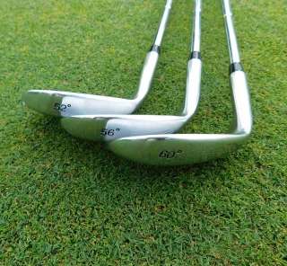 Wat vinden we goed aan de Gesmede Golfwedge Set Heren 52°/56°/60°