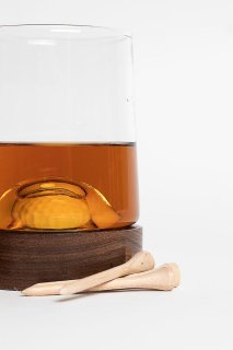 Wat vinden we goed aan de Whiskyglazen Set 2-delig met Golfbal-onderzetters