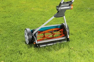 GARDENA Kooimesmaaier 400C Grasmaaier (gemotoriseerd) - Maaibreedte 40 cm - Gazons tot ca. 250 m²
