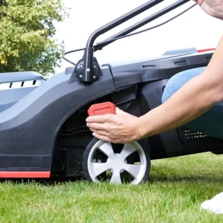 Elektrische Grasmaaier met 32 cm Maaibreedte en 1200 Watt voor tuinen tot 250 m²