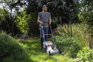 Accu Grasmaaier 33 cm Mulchmaaier