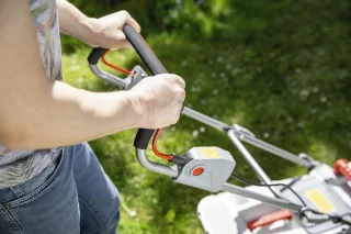 Accu Grasmaaier 33 cm Mulchmaaier