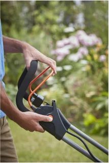 B+D 18V 2x 2.5Ah 33cm Grasmaaier met 35L Bak