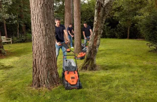 B+D Easy Steer 38cm Maaier 1600W 45L