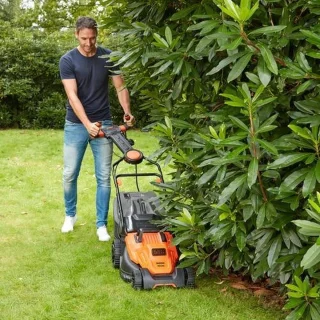 B+D Easy Steer 42cm 1800W Maaier 50L